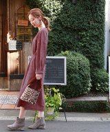 モーブピンク