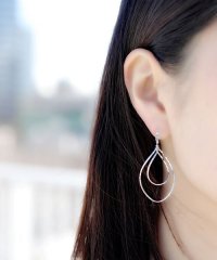 ninon/フロージュ florge 樹脂ピアス/樹脂ノンホールピアス仕様 〈ティアドロップノンホールピアス〉/501500224