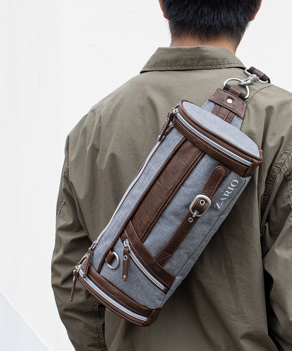 グレー 合成皮革 ボディバッグ ESSENTIALS WARDROBE ウエストポーチ 合成皮革ミニボディバッグ