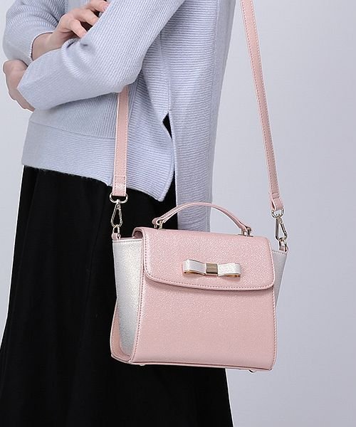 ショルダーバッグ レディース 斜めがけ 小さめ フェイクレザー リボン付き クレリア Clelia D Fashion ショルダーバッグ レディース 斜めがけ 小さめ フェイクレザー リボン付き クレリア Clelia D Fashion