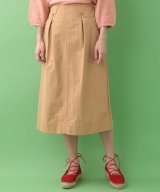 ベージュ