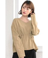 ベージュ