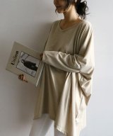 ベージュ