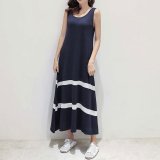ネイビー