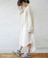 アイボリー