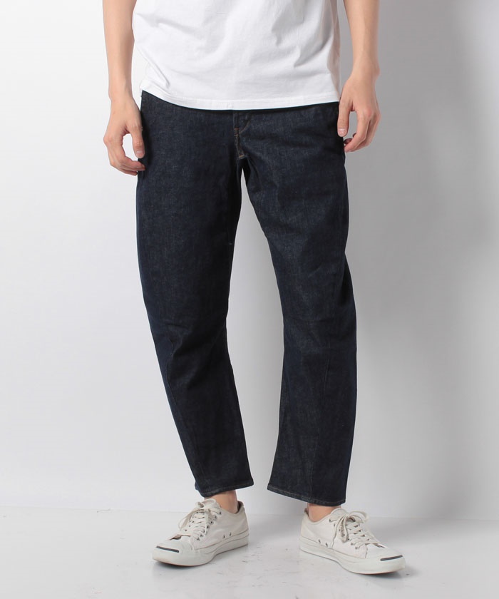LEVI'S】LEJ570バギーテーパワンウォッシュ 28(501886684 LEVI'S】LEJ570バギーテーパワンウォッシュ 28(501886684