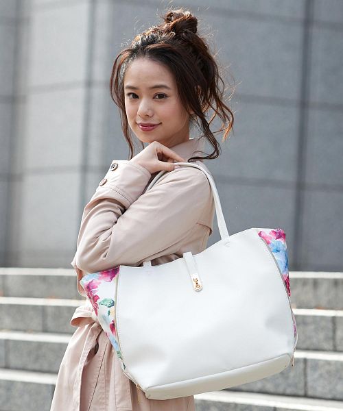 Louis QuATORZE LALA ROSE(ローズ) レディース クロスバッグ LA LUICE｜株式会社 るいす|LA LUICE｜株式会社 るいす｜LA
