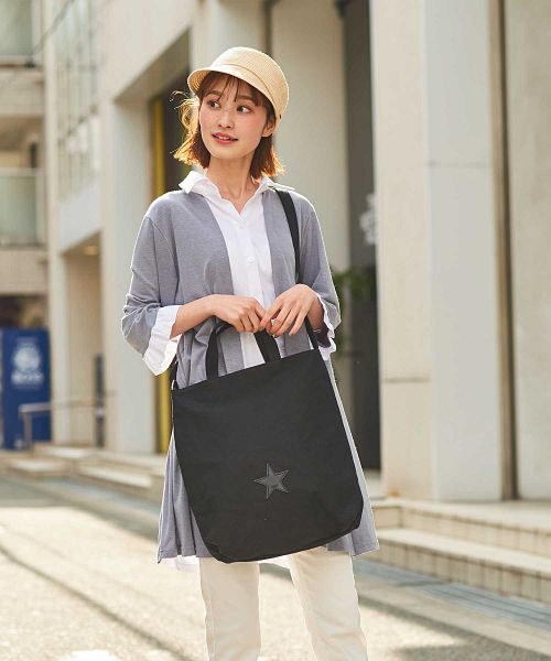 【追跡あり!】ALDO Annaleria お花付きストラップのハンドバッグ 追跡あり!】ALDO Annaleria お花付きストラップのハンドバッグ