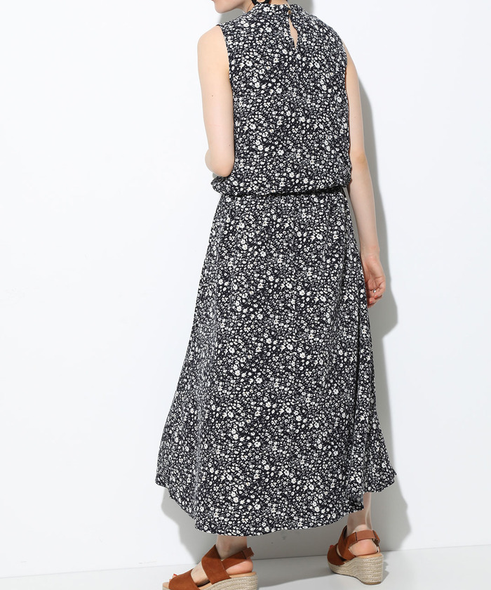 【SATURDAY CLUB】フローラルプリントノースリーブワンピース ≪USED≫ノースリ花柄ワンピース｜ファッション通販のSTRIPE CLUB