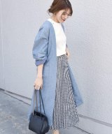 ブルー
