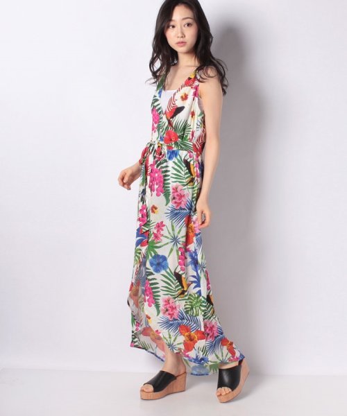 セール 30 Off トロピカル ワンピース 白 Patrice デシグアル Desigual D Fashion セール 30 Off トロピカル ワンピース 白 Patrice デシグアル Desigual D Fashion