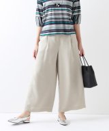ベージュ