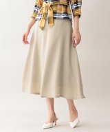 ベージュ