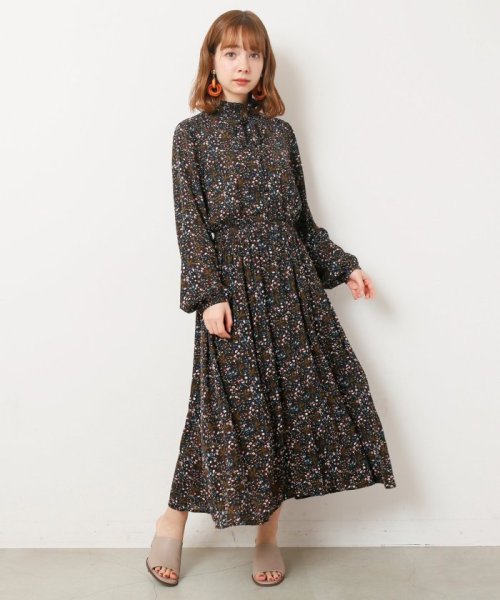 セール 50 Off 花柄シャーリングロングワンピース レイカズン Ray Cassin D Fashion
