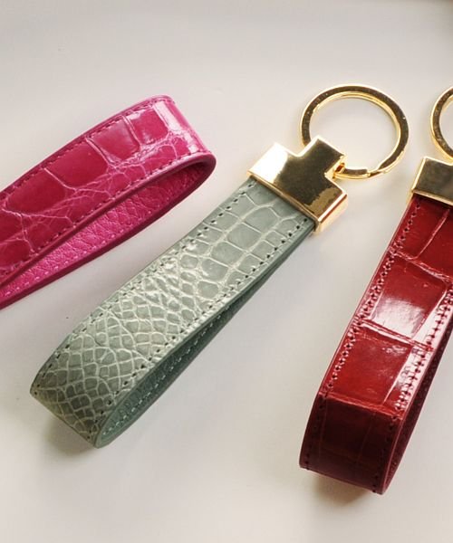 クロコダイル レザー キーホルダーゴールド金具 サンキョウショウカイ Sankyoshokai D Fashion クロコダイル レザー キーホルダーゴールド金具 サンキョウショウカイ Sankyoshokai D Fashion