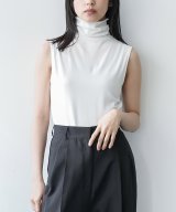 オフホワイト系1