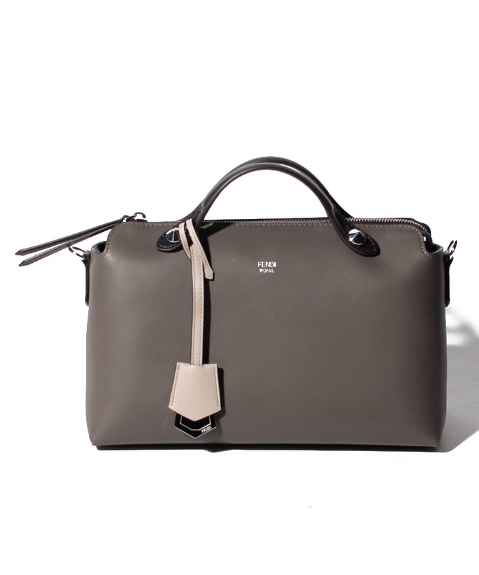 セール 25%OFF】【FENDI】2WAYハンドバッグ/BY THE WAY MEDIUM セール 25%OFF】【FENDI】2WAYハンドバッグ/BY THE WAY MEDIUM