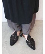 ブラック