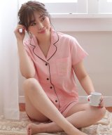 ライトピンク