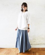 ブルー