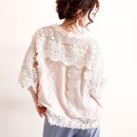 Sawa a la mode/花刺繍レースが可愛らしいふんわりブラウス/502272281