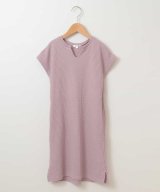 ピンク