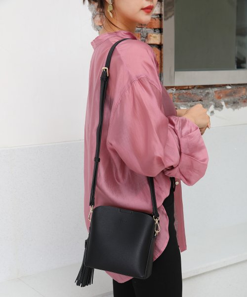 スムース ビッグタッセルショルダーバッグ アングリッド バッグ Ungrid Bag D Fashion スムース ビッグタッセルショルダーバッグ アングリッド バッグ Ungrid Bag D Fashion