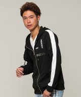 ブラック