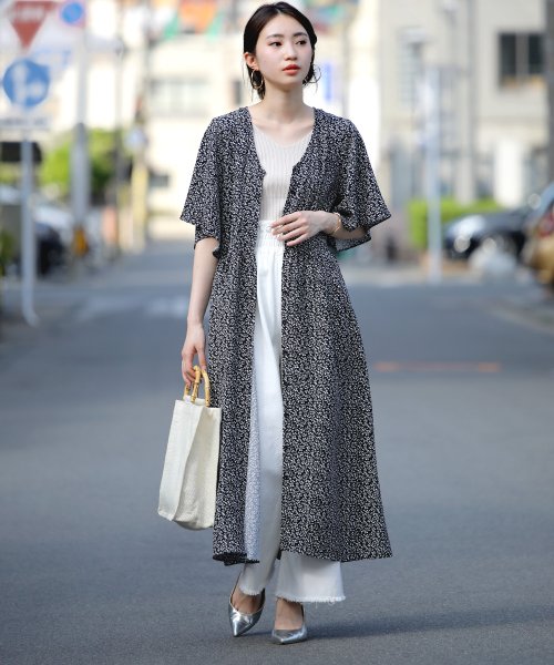 セール 40 Off Web限定 ワンピでも羽織でも アートフラワーシャツワンピース ブージュルード Bou Jeloud D Fashion