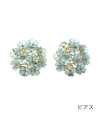 cream dot/クリームドット Cream dot. 淡く艶めく小花を集めたブーケピアス/イヤリング/502427680