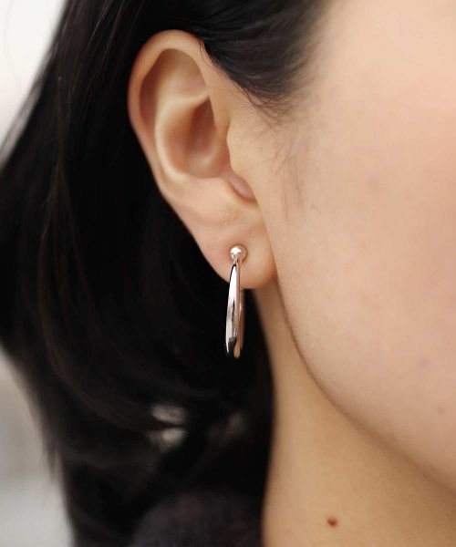 DT MaxMara ★ フープ イヤリング ピアス CIAD 2色 セール】ブラス ユニークデザイン ミニフープピアス（ピアス（両