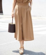 ベージュ