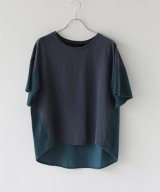 ブルー