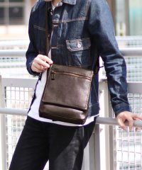 Jamale/ジャマレ Jamale [Jamale] 日本製牛革防水レザーショルダーバッグ/502500379