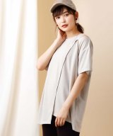ベージュ