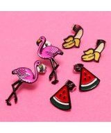 ピンク