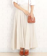 ベージュ