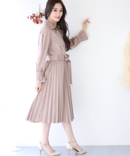 セール 結婚式 パーティー 二次会 リボンベルト付きプリーツ切替ドレストレンチコート ブルーイースト Blueeast D Fashion