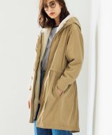 ベージュ