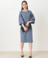 ブルー