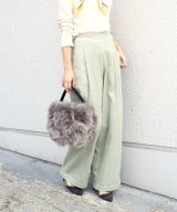ライトグリーン