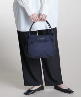 ネイビー