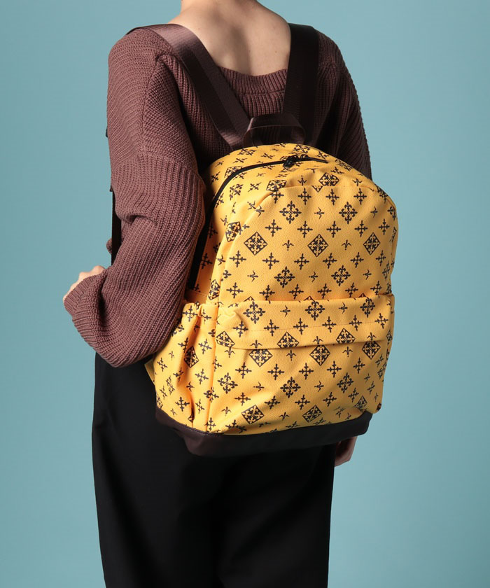 ゆうこ様　極美品　russet ラシットデイリーバックパック　リュック　グレー系 russet デイバック リュック リュックサック(SF-221) レディース