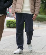 ネイビー