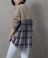 ベージュ