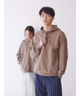 ベージュ