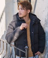 ブラック
