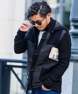 ブラック