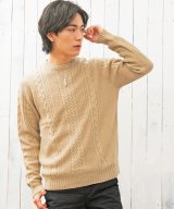 ベージュ