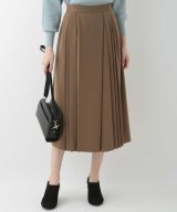 ベージュ
